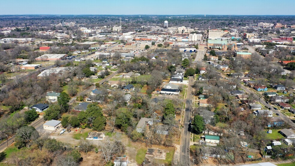 443 S Main St, Longview, TX à vendre - Photo du bâtiment - Image 3 de 47