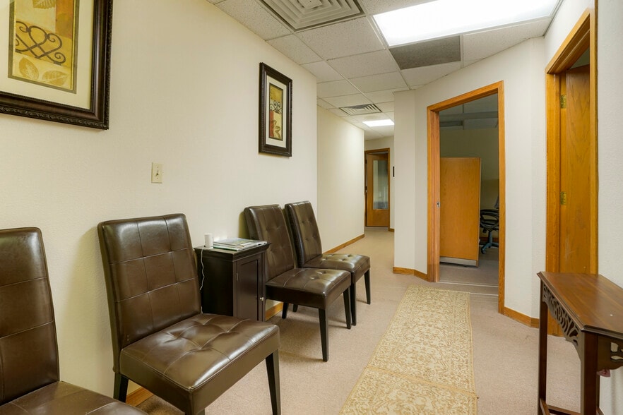 5400 Ward Rd, Arvada, CO à vendre - Photo du bâtiment - Image 2 de 61