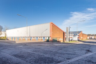 Plus de détails pour Westbury Clos, Dunstable - Industriel à louer