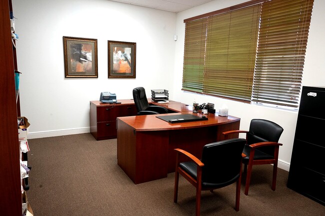 More details for 5781-5797 NW 151st St, Miami Lakes, FL - Office for Sale