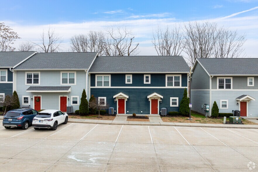 6159 Winthrop Ave, Indianapolis, IN à vendre - Photo du bâtiment - Image 2 de 28