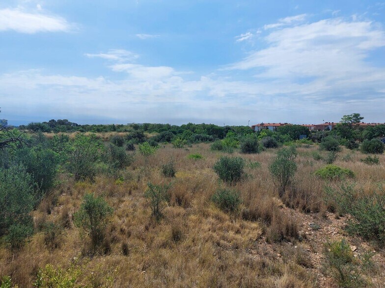Terrain dans Tarragona, Tarragona à vendre - Photo du bâtiment - Image 2 de 5