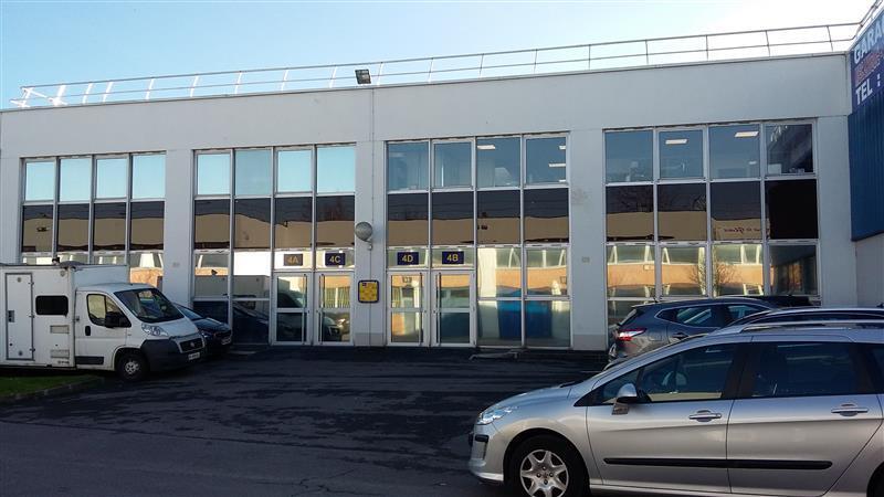 Office in Champs-sur-Marne for lease - Building Photo - Image 1 of 8