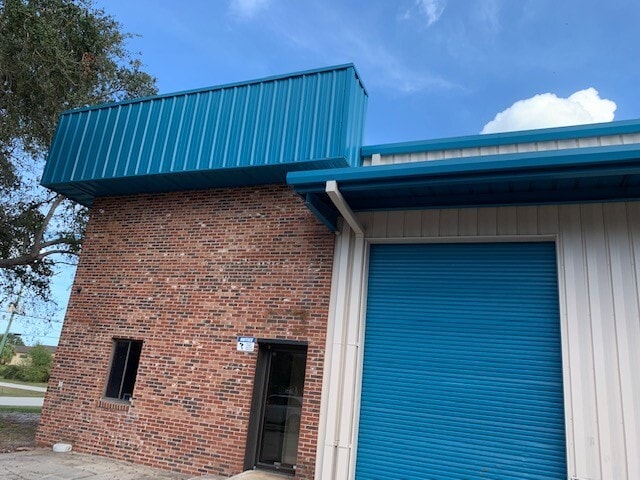 2901 Industrial Avenue 2, Fort Pierce, FL à louer - Photo du bâtiment - Image 1 de 4