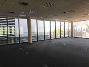 Calle de Marojal, 17, Madrid, Madrid for lease Interior Photo- Image 1 of 15