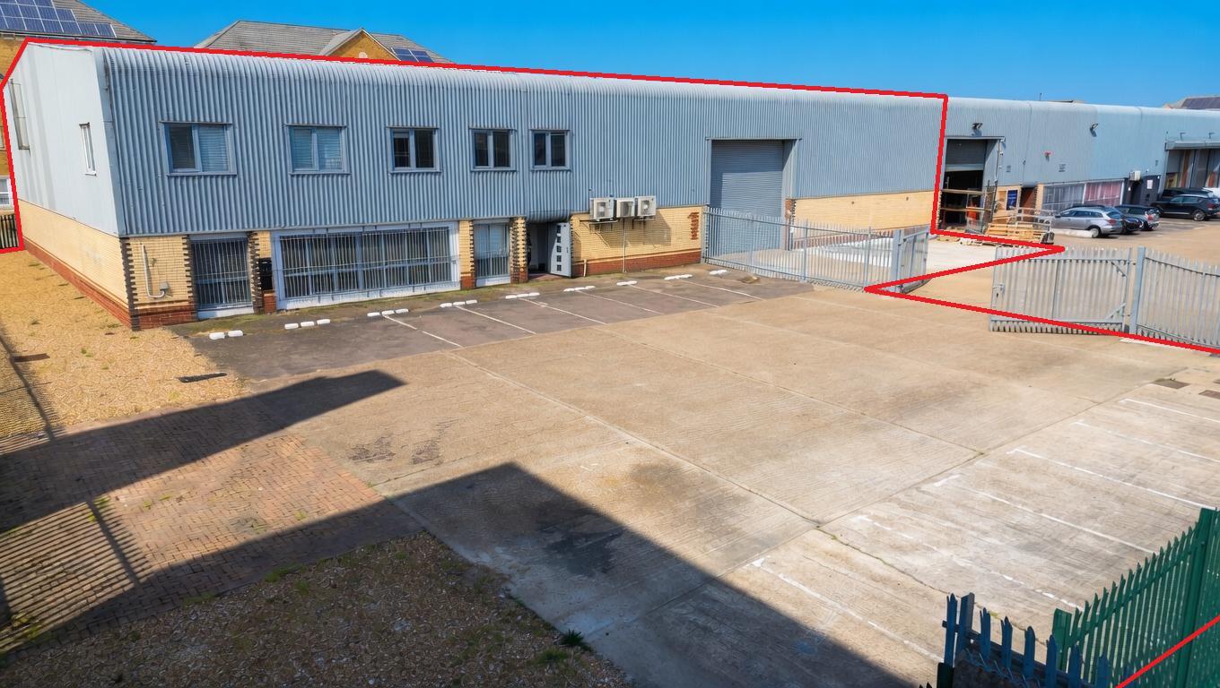 Slade Green Rd, Erith for lease Building Photo- Image 1 of 11