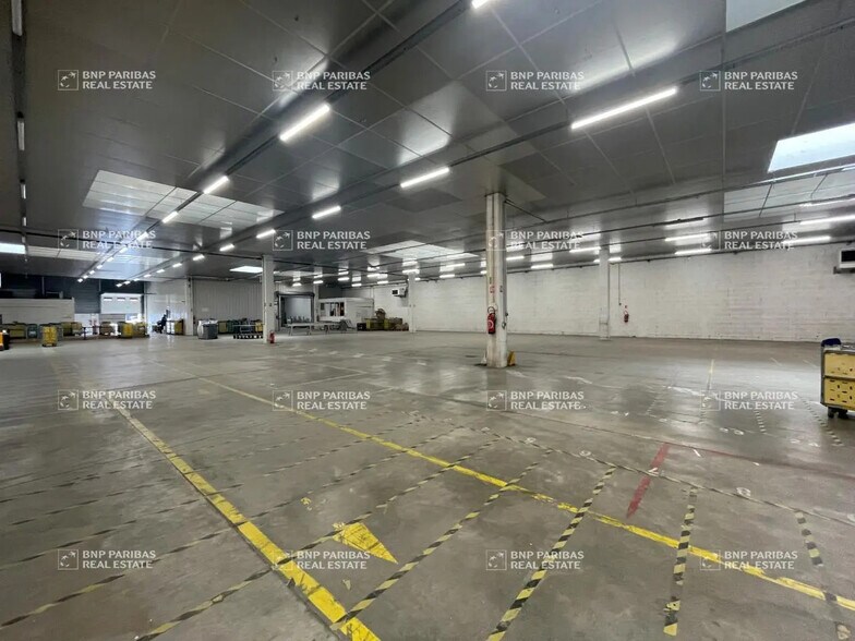 Bureau dans Rennes à louer - Photo du bâtiment - Image 2 de 12