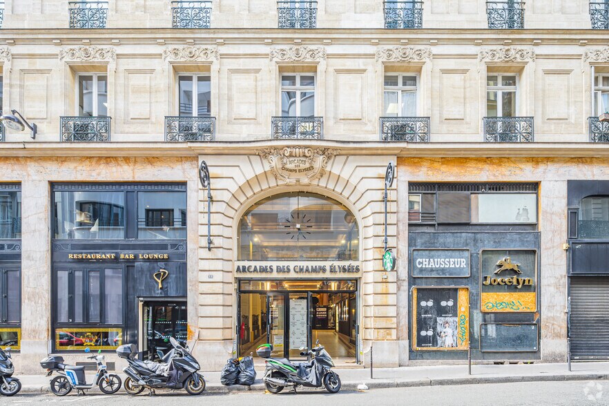 76-78 Avenue Des Champs Elysées, Paris à louer - Photo du bâtiment - Image 3 de 18