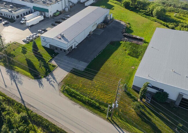 Plus de détails pour 665 Boxwood Dr, Cambridge, ON - Industriel à vendre