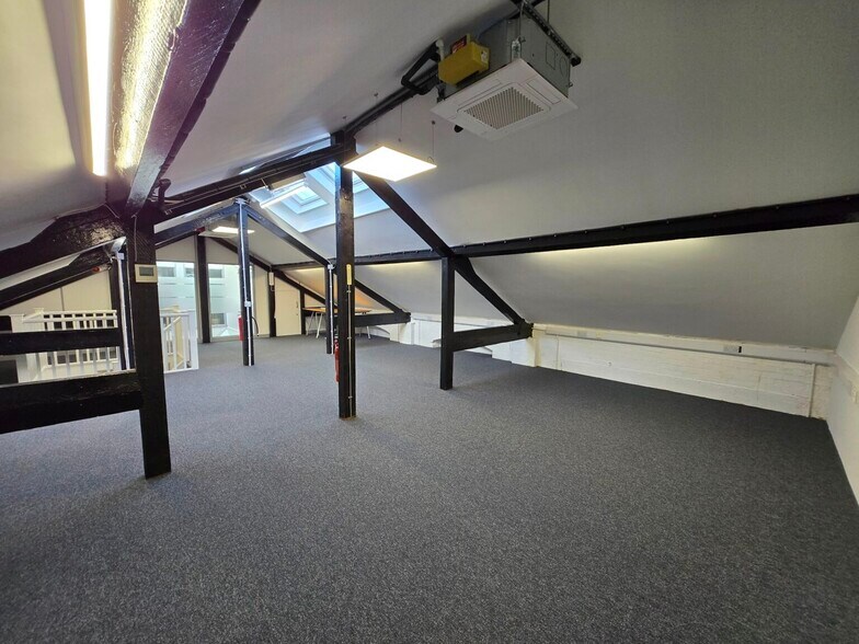 56-58 Crewys Rd, Londres à louer - Photo intérieure - Image 2 de 8