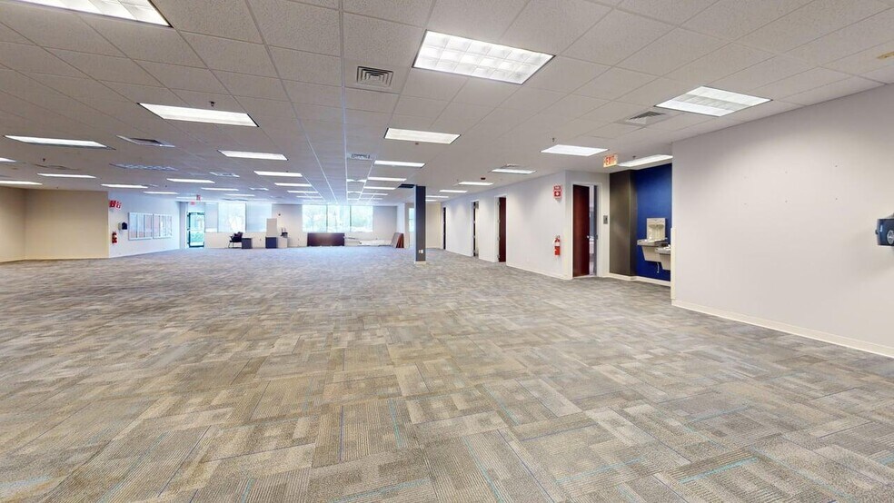 1661 Worthington Rd, West Palm Beach, FL à louer - Photo intérieure - Image 3 de 4