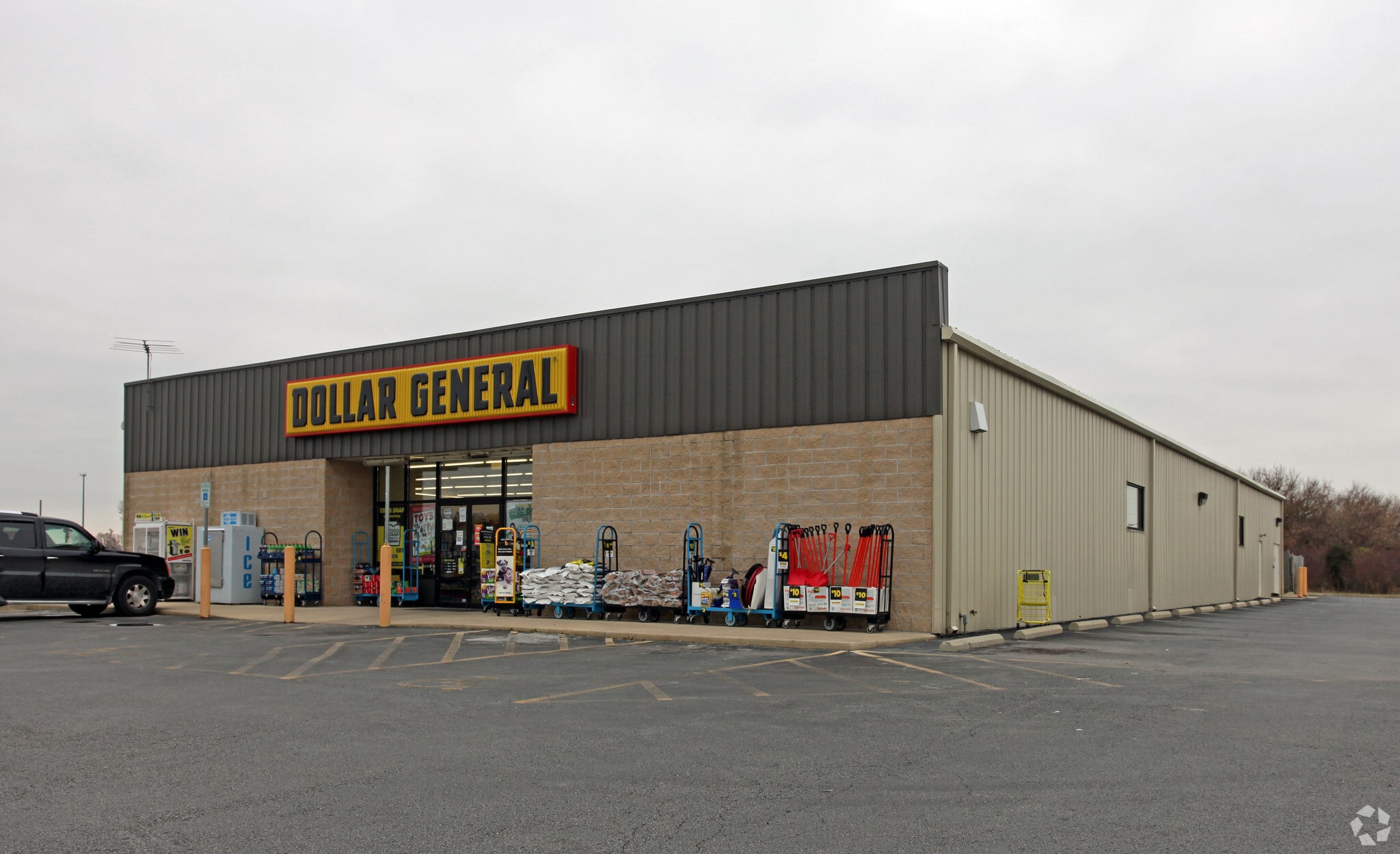 1001 E McPherson Hwy, Clyde, OH for sale Primary Photo- Image 1 of 1