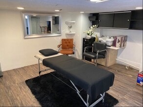 4708-4712 Broadway, New York, NY for lease Building Photo- Image 1 of 4