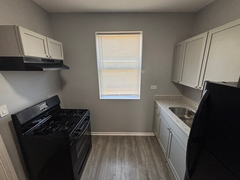 3548 W 15th St, Chicago, IL à vendre - Photo du bâtiment - Image 3 de 59