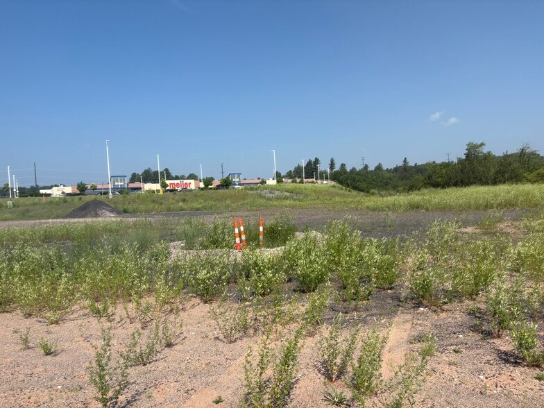 3470 US 41/Meijer Drive, Marquette, MI à vendre - Photo du bâtiment - Image 3 de 8