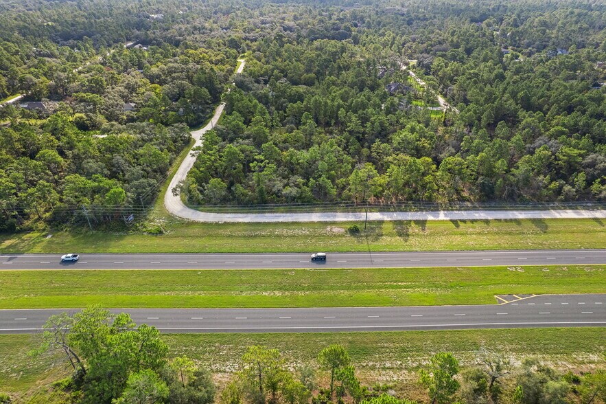 17496 Nicasio Jay Ave, Brooksville, FL à vendre - Photo du bâtiment - Image 2 de 18