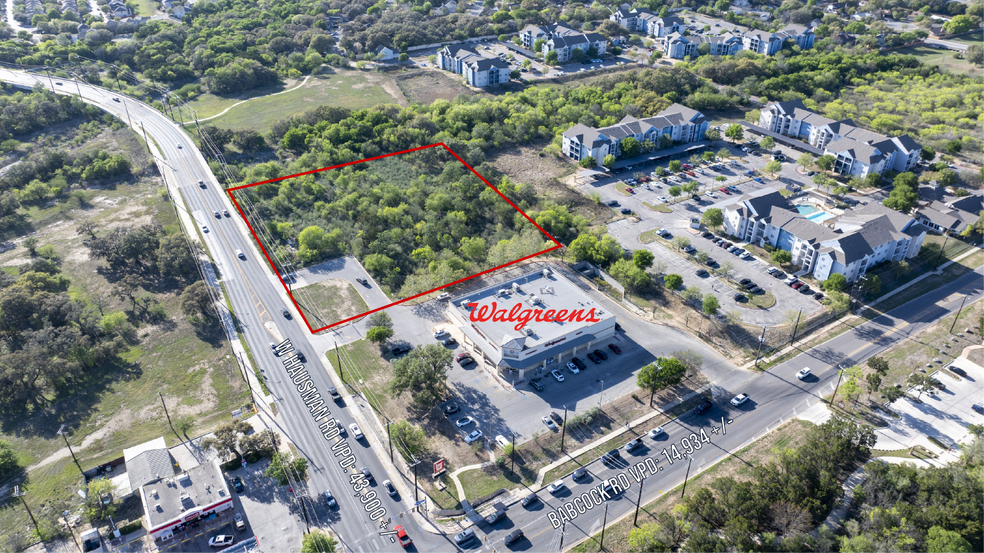 7307 W Hausman Rd, San Antonio, TX à vendre - Photo du bâtiment - Image 2 de 6