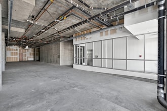 16710 Ventura Blvd, Encino, CA for lease Interior Photo- Image 2 of 4