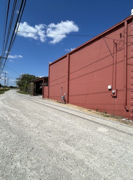 211 W Main St, Shawnee, OK à vendre - Photo du bâtiment - Image 2 de 5