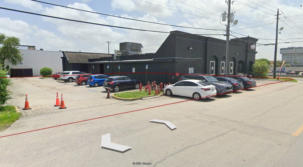 7565 W 20th Ave, Hialeah, FL for sale - Building Photo - Image 2 of 6