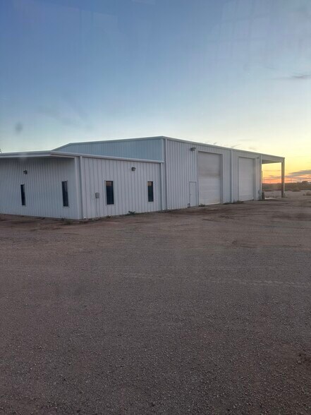 2619 FM 3033, Stanton, TX à louer - Photo du bâtiment - Image 3 de 25
