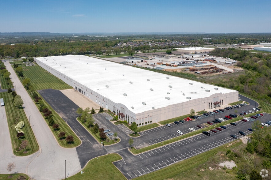 101 River Ridge Cir, Jeffersonville, IN for lease - Aerial - Image 2 of 5