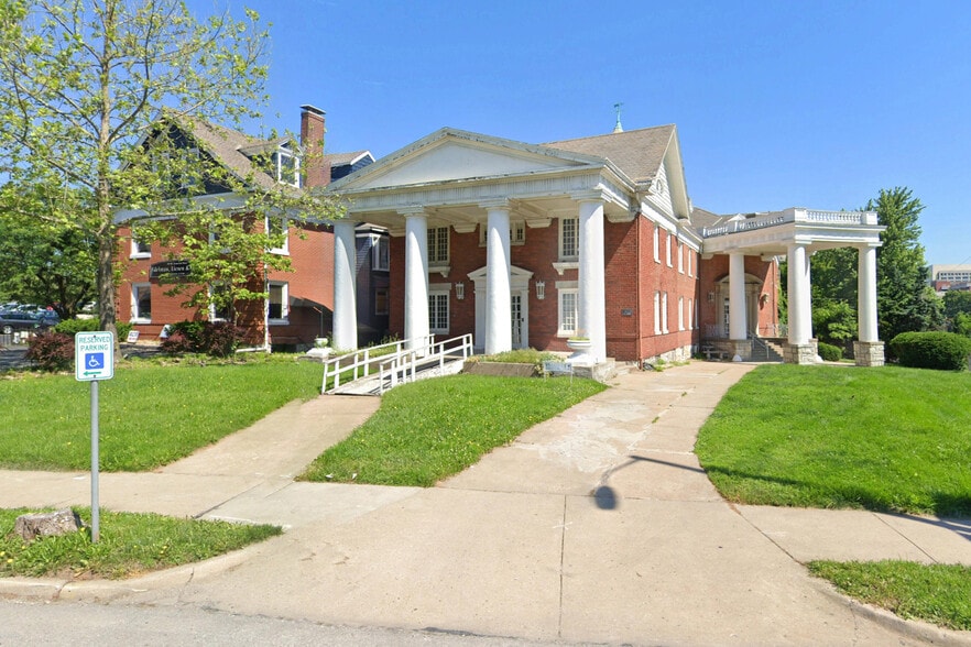 204 W Linwood Blvd, Kansas City, MO for sale - Building Photo - Image 2 of 6