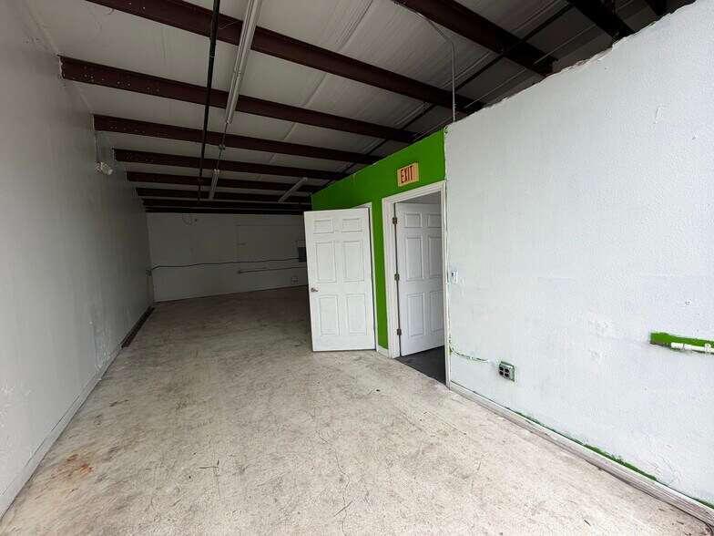 400 Countyline Ct, Winter Garden, FL à louer - Photo du bâtiment - Image 3 de 7