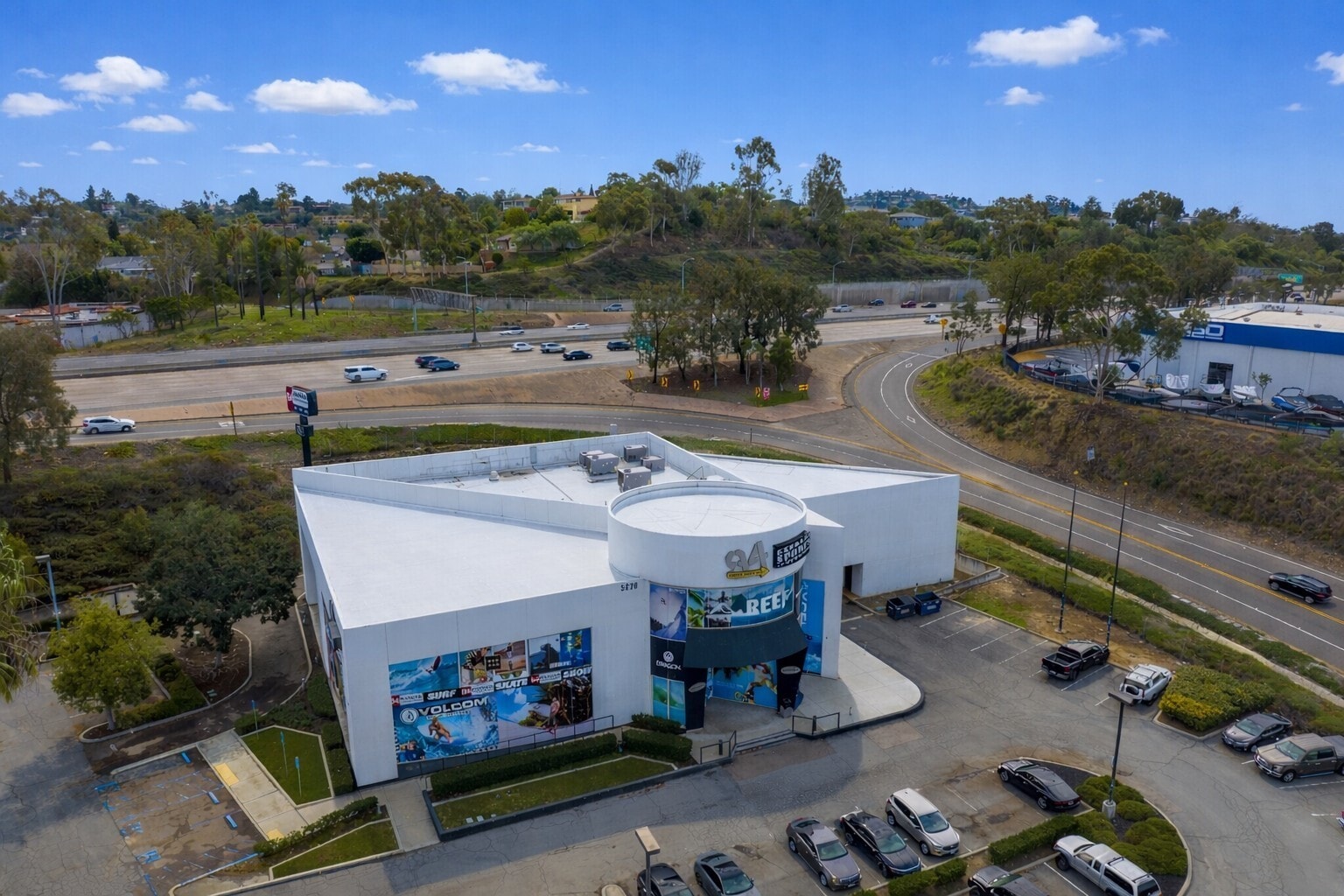 5270 Jackson Dr, La Mesa, CA à vendre Photo principale- Image 1 de 27