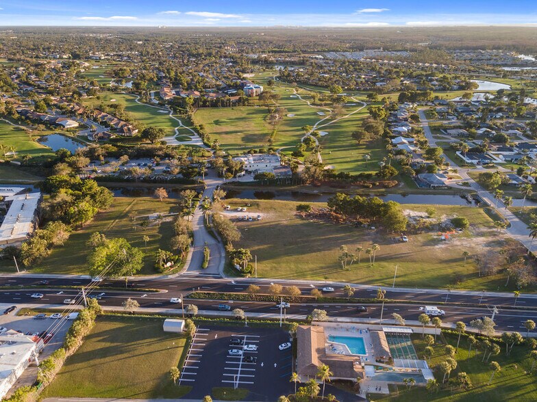 5201 Rattlesnake Hammock Road, Naples, FL for sale - Primary Photo - Image 1 of 8