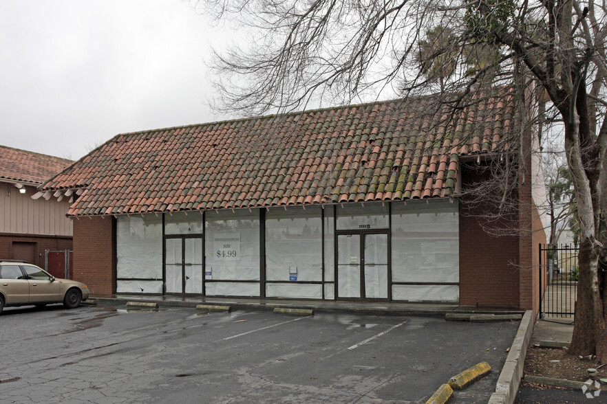 2560 Marconi Ave, Sacramento, CA for lease - Primary Photo - Image 2 of 5