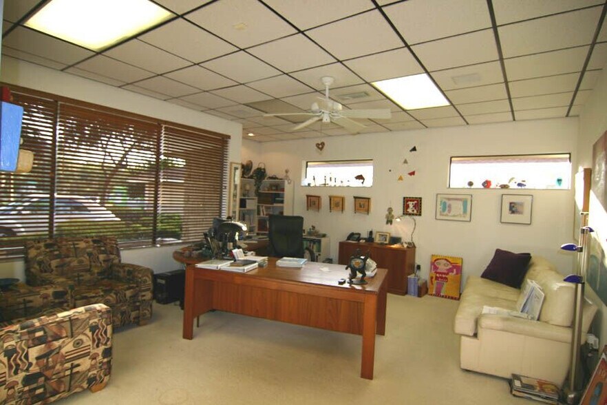 808 W Waters Ave, Tampa, FL à vendre - Photo du bâtiment - Image 3 de 10