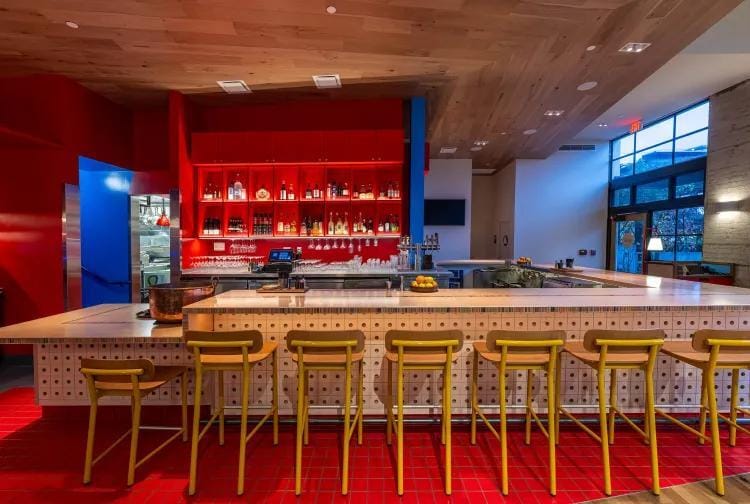 8800-8850 Venice Blvd, Los Angeles, CA for lease Interior Photo- Image 1 of 4