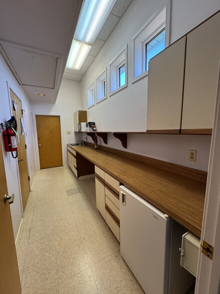 1701 New Rd, Linwood, NJ for sale - Building Photo - Image 3 of 5