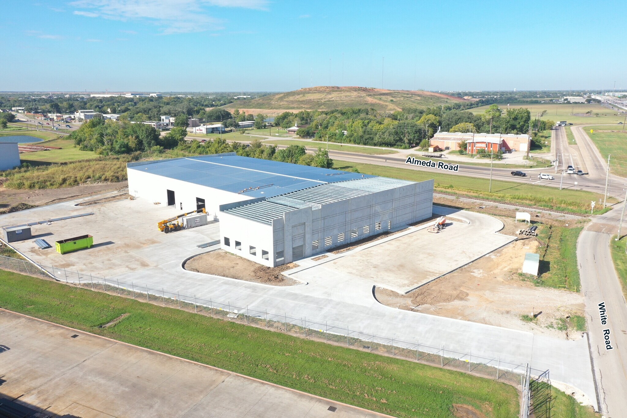 6 White Rd, Houston, TX à louer Photo du bâtiment- Image 1 de 6