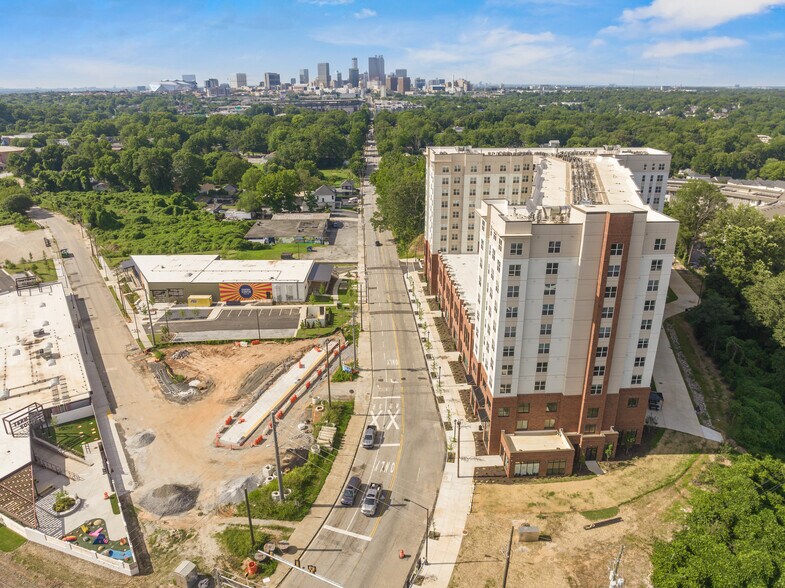 1184 Hank Aaron Dr SE, Atlanta, GA à louer - Photo du bâtiment - Image 3 de 36