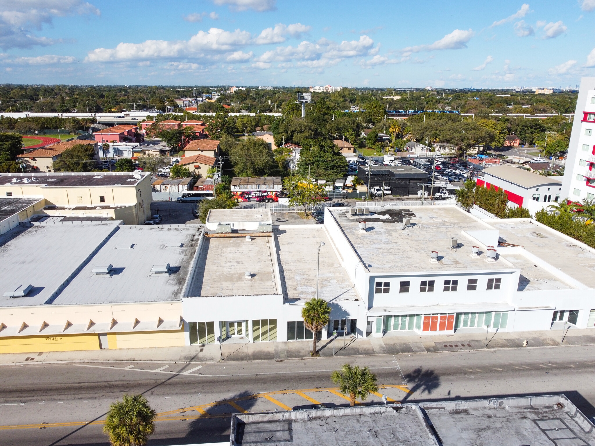 1635 NW 36th St, Miami, FL for lease Primary Photo- Image 1 of 16