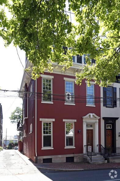 222 E Orange St, Lancaster, PA for lease - Building Photo - Image 2 of 57
