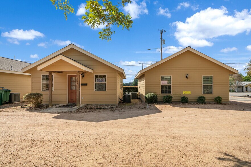 916, 920, 926, 930 E Blanco Road portefeuille de 4 propriétés à vendre sur LoopNet.ca - Photo du bâtiment - Image 3 de 65