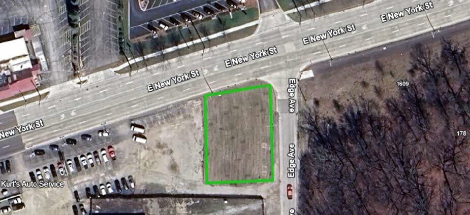 1531 E New York St, Aurora, IL à vendre Photo du bâtiment- Image 1 de 2