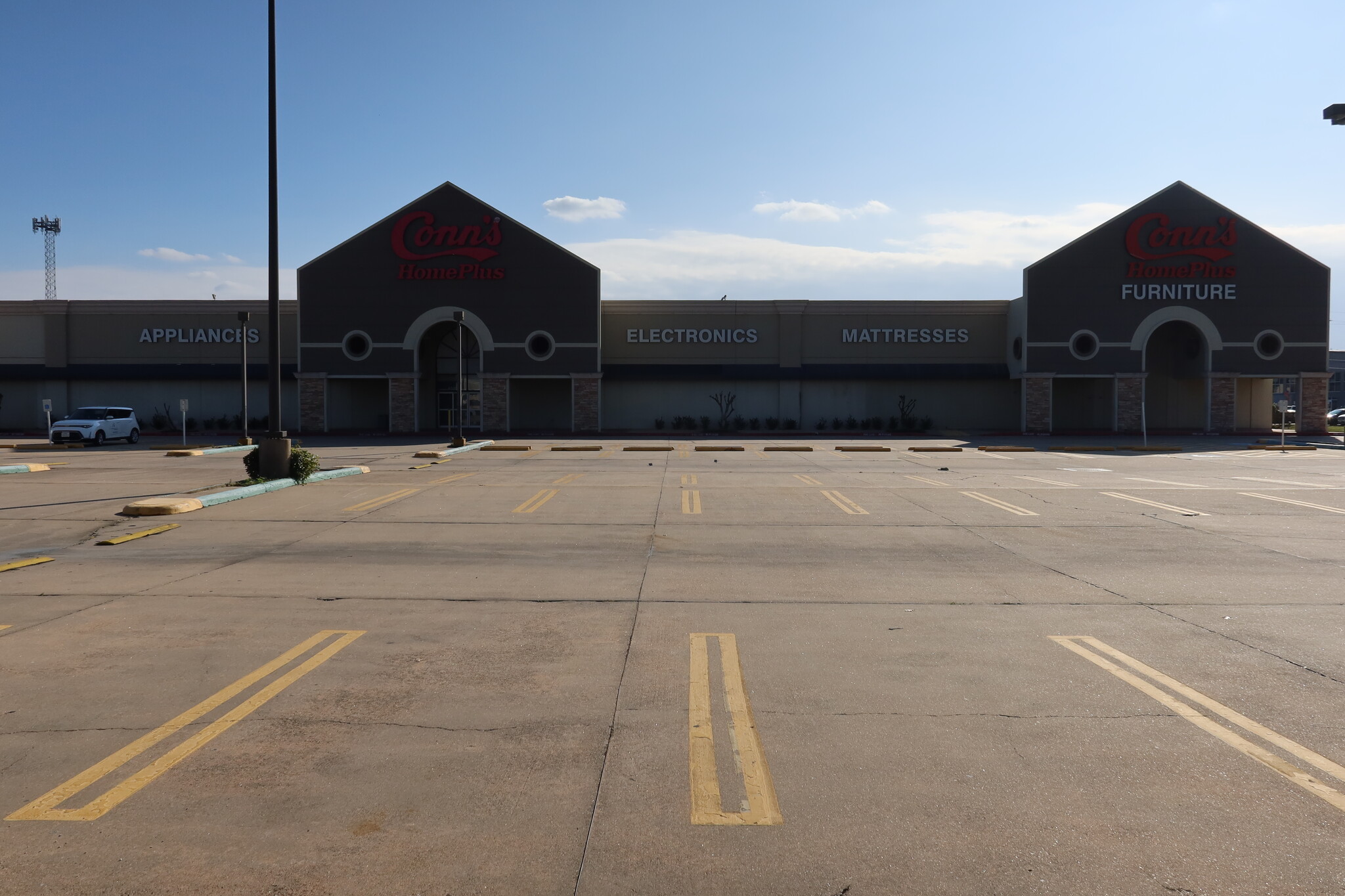 4326 Dowlen Rd, Beaumont, TX for lease Primary Photo- Image 1 of 9