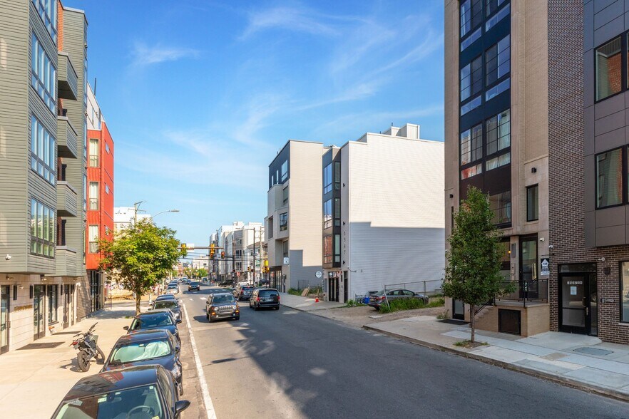 1541 Ridge Ave, Philadelphia, PA à louer - Photo du bâtiment - Image 2 de 7