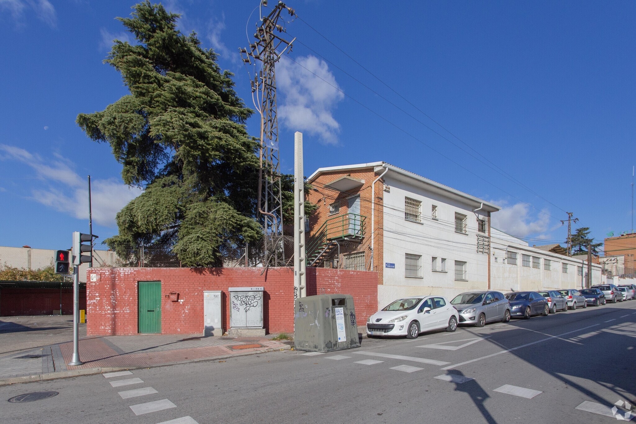 Calle del Puerto de Used, 24, Madrid, Madrid for lease Primary Photo- Image 1 of 3