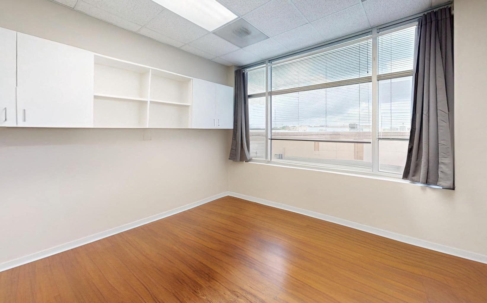 3201 University Dr E, Bryan, TX à louer Photo du bâtiment- Image 1 de 11