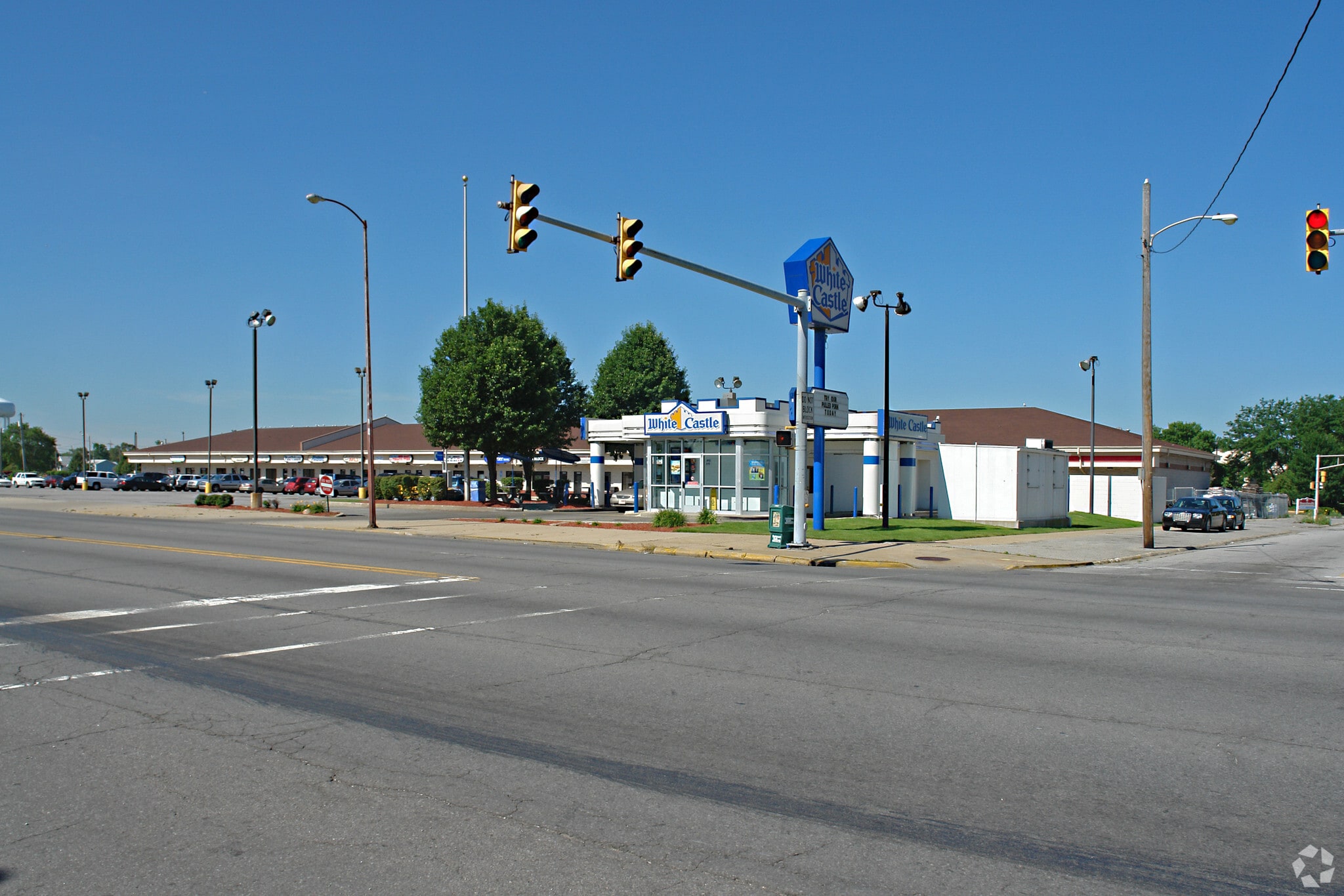 1300-1356 Broadway, Gary, IN for lease Primary Photo- Image 1 of 3