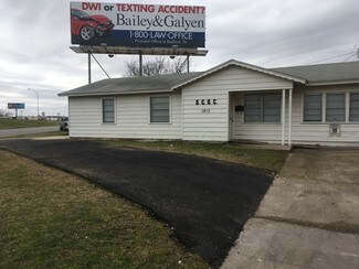 Plus de détails pour 1913 Hemlock Dr, Haltom City, TX - Bureau à vendre