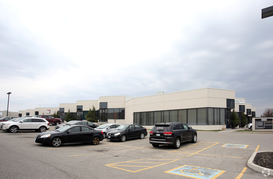 2660 Meadowvale Blvd, Mississauga, ON for lease - Building Photo - Image 3 of 9