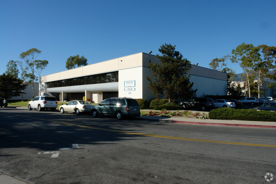 1009 Cindy Ln, Carpinteria, CA for sale - Primary Photo - Image 1 of 1