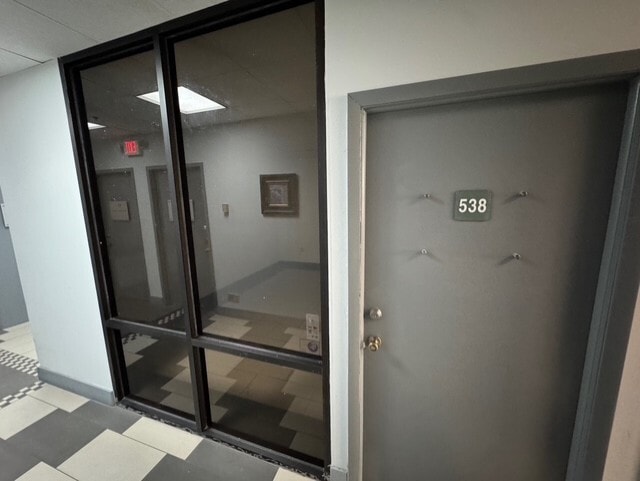 900 W 49th St, Hialeah, FL à louer Photo intérieure- Image 1 de 4