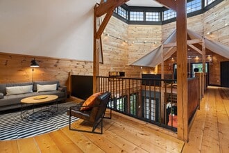 350 Goose Ln, Guilford, CT for lease Interior Photo- Image 1 of 6